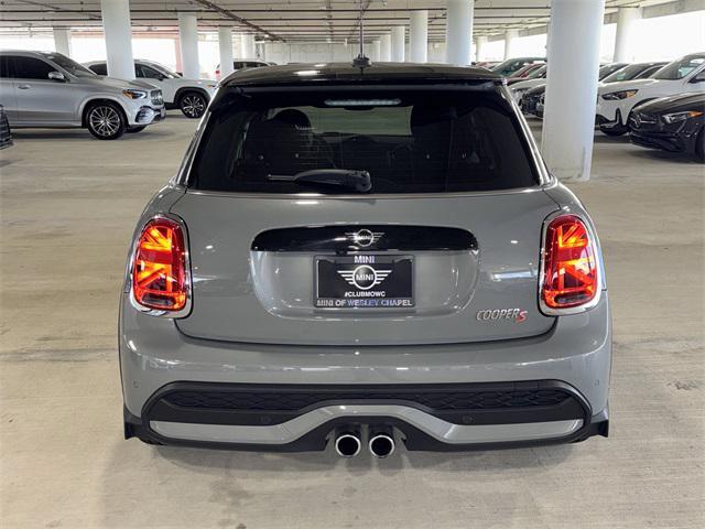 used 2023 MINI Hardtop car, priced at $26,140