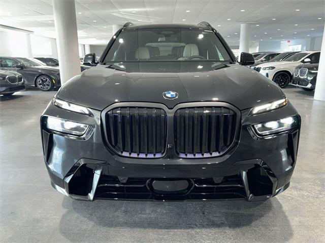 new 2025 BMW X7 car, priced at $99,075