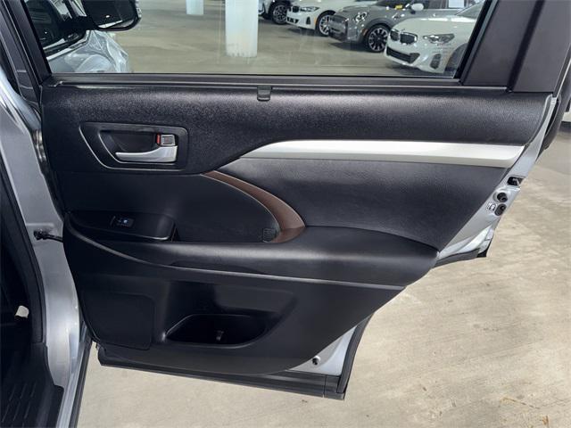 used 2015 Toyota Highlander car, priced at $17,602