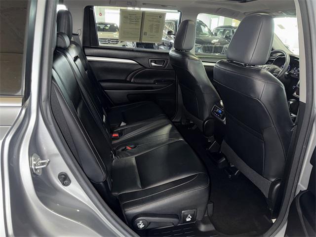 used 2015 Toyota Highlander car, priced at $17,602