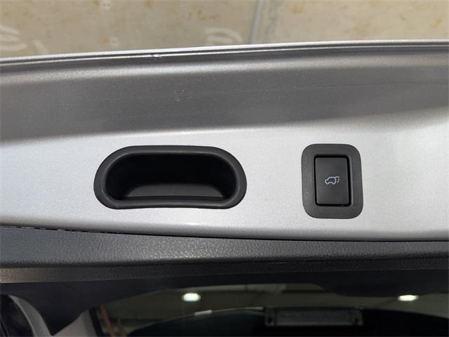 used 2015 Toyota Highlander car, priced at $17,602
