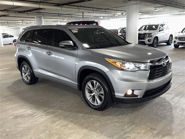 used 2015 Toyota Highlander car, priced at $17,602