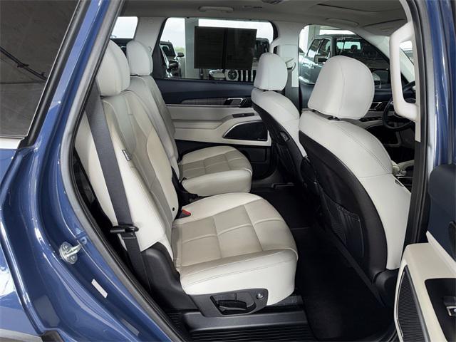used 2023 Kia Telluride car, priced at $32,920
