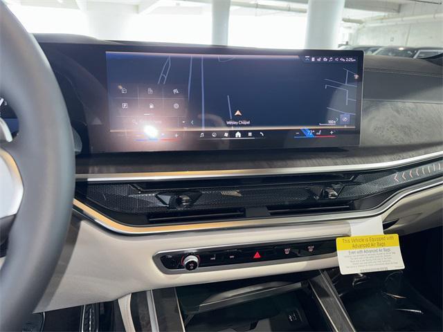 new 2026 BMW X7 car, priced at $107,385
