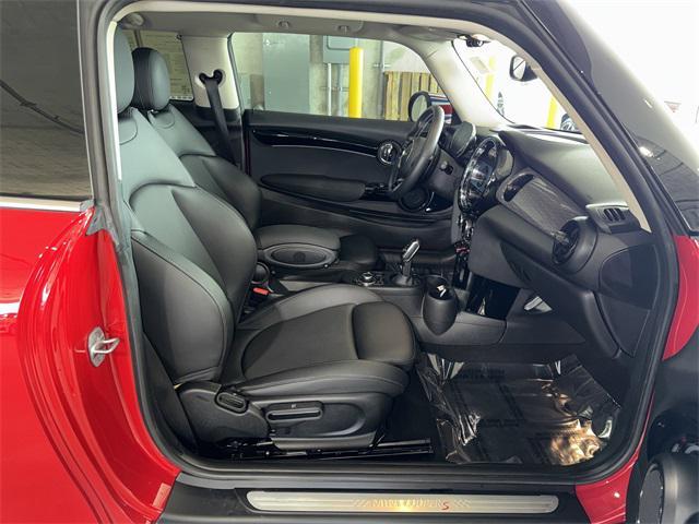 used 2022 MINI Hardtop car, priced at $25,475