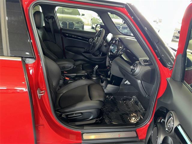 used 2024 MINI Hardtop car, priced at $33,700