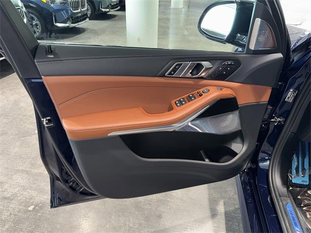 new 2026 BMW X7 car, priced at $127,825