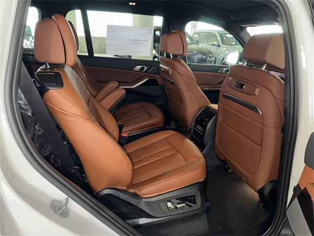 new 2026 BMW X7 car, priced at $102,735
