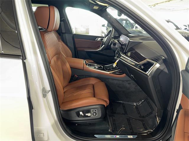 new 2026 BMW X7 car, priced at $102,735