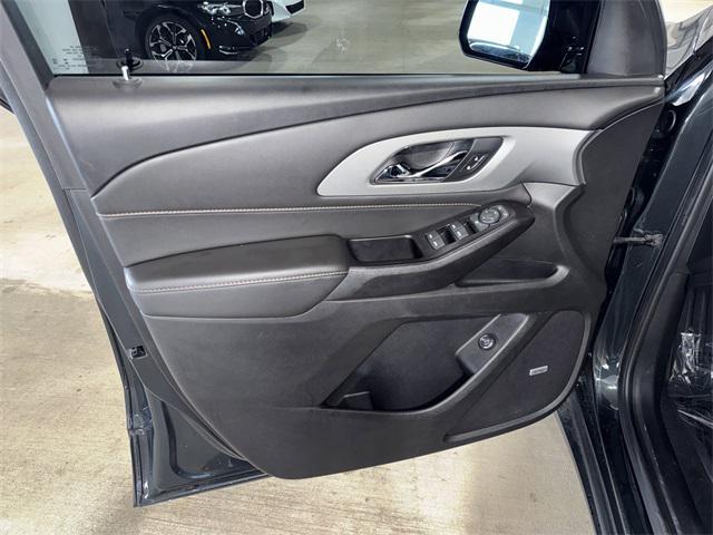 used 2020 Chevrolet Traverse car, priced at $24,073