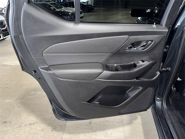 used 2020 Chevrolet Traverse car, priced at $24,073