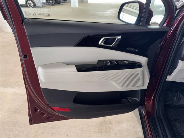 used 2023 Kia Carnival car, priced at $38,500