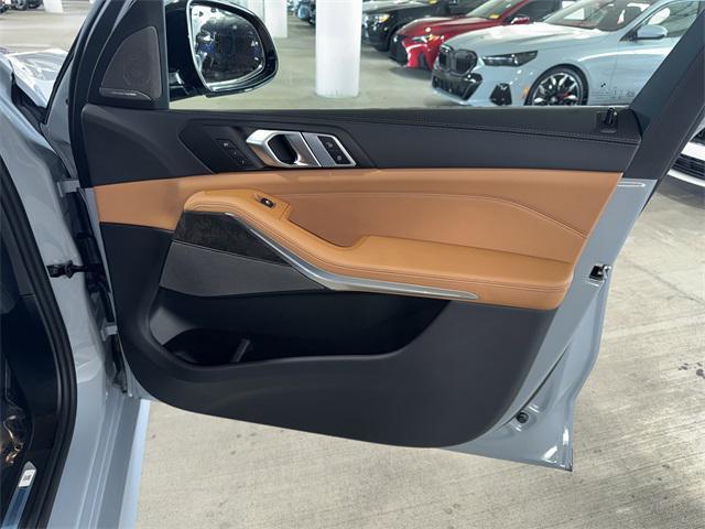 new 2026 BMW X7 car, priced at $98,285