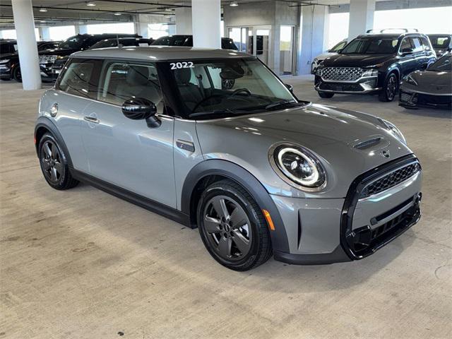 used 2022 MINI Hardtop car, priced at $25,000