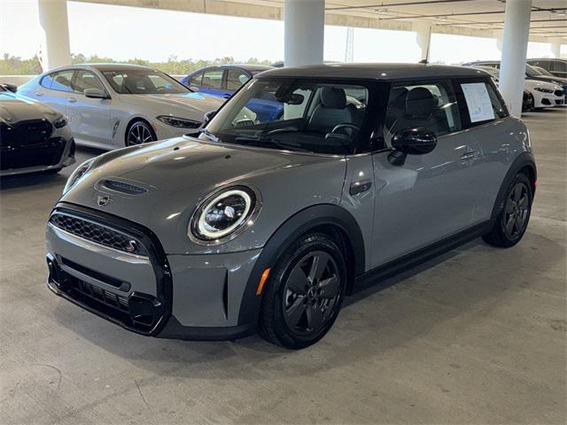 used 2022 MINI Hardtop car, priced at $25,000