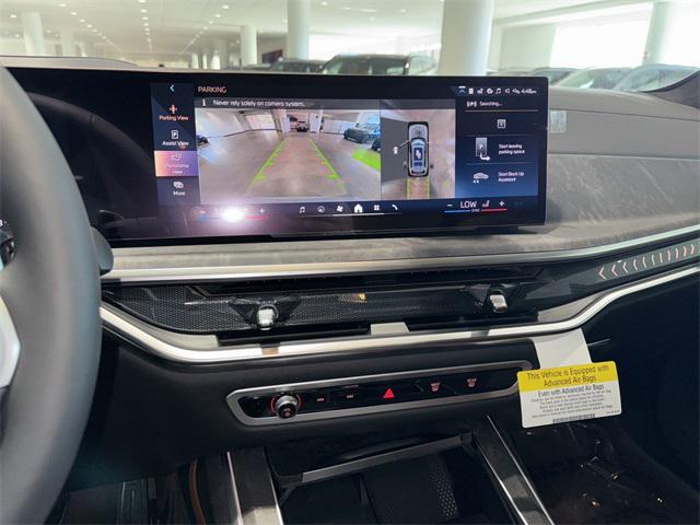 new 2026 BMW X7 car, priced at $102,735