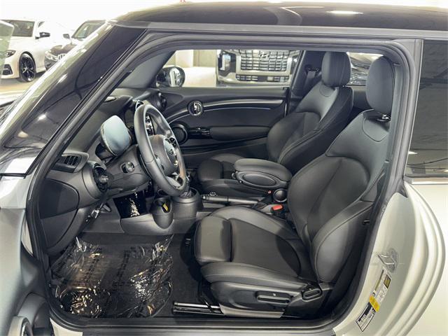 used 2023 MINI Hardtop car, priced at $28,900