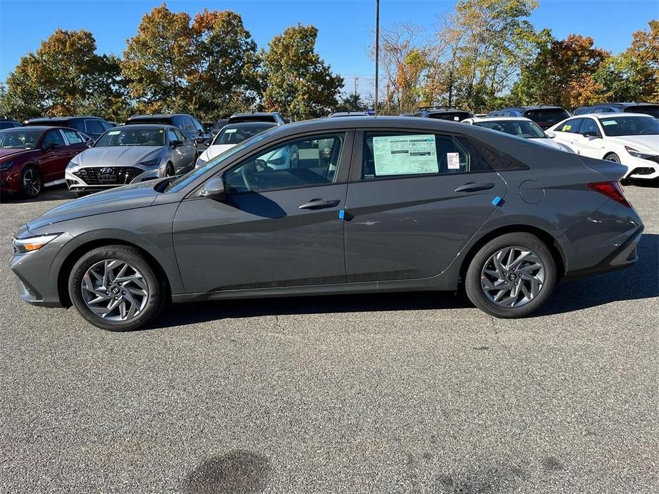 new 2024 Hyundai Elantra car, priced at $21,550