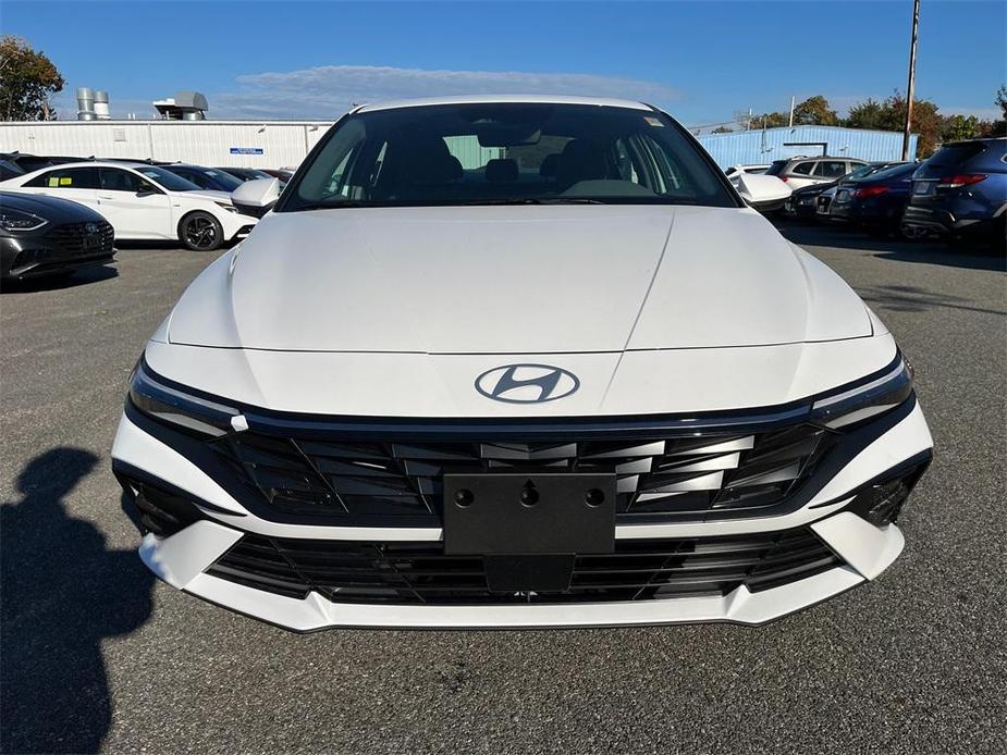 new 2024 Hyundai Elantra car, priced at $22,005