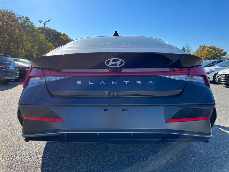 new 2024 Hyundai Elantra car, priced at $22,065