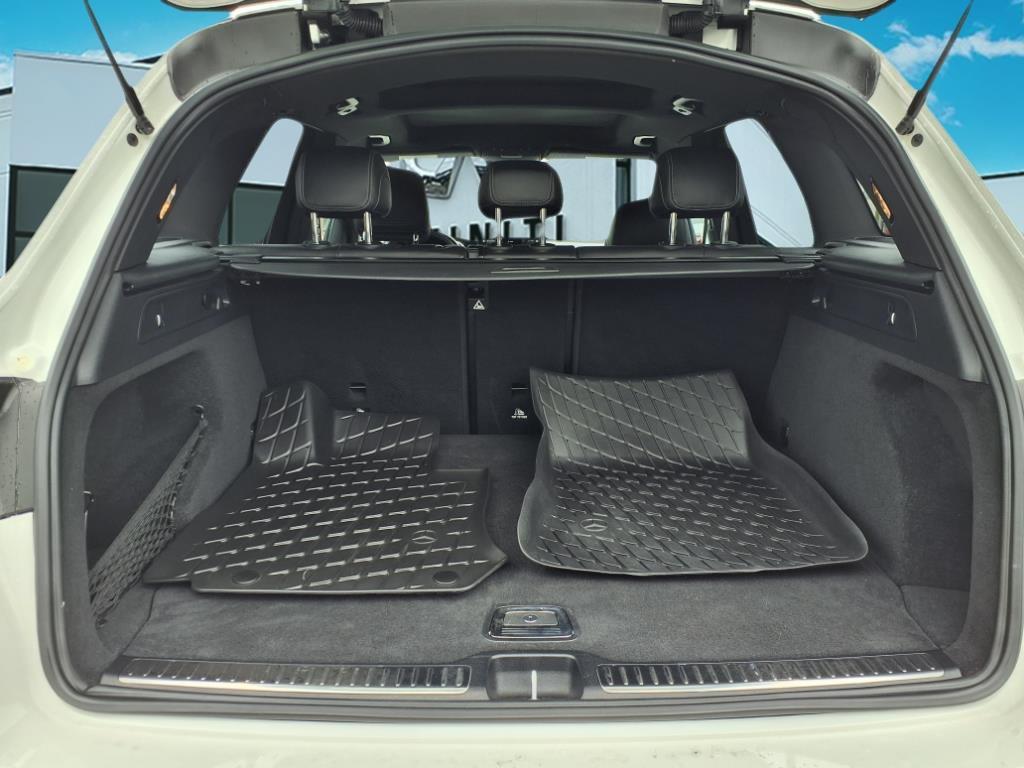 used 2022 Mercedes-Benz GLC 300 car, priced at $35,997
