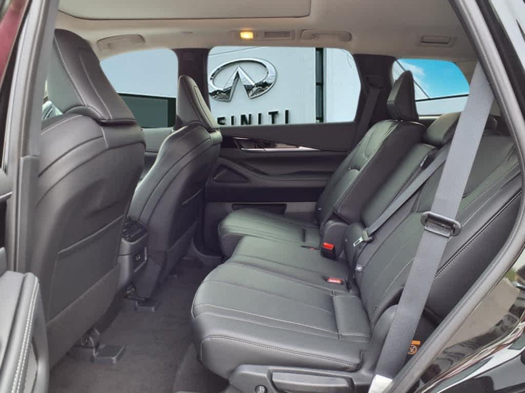 new 2025 INFINITI QX60 car, priced at $53,640
