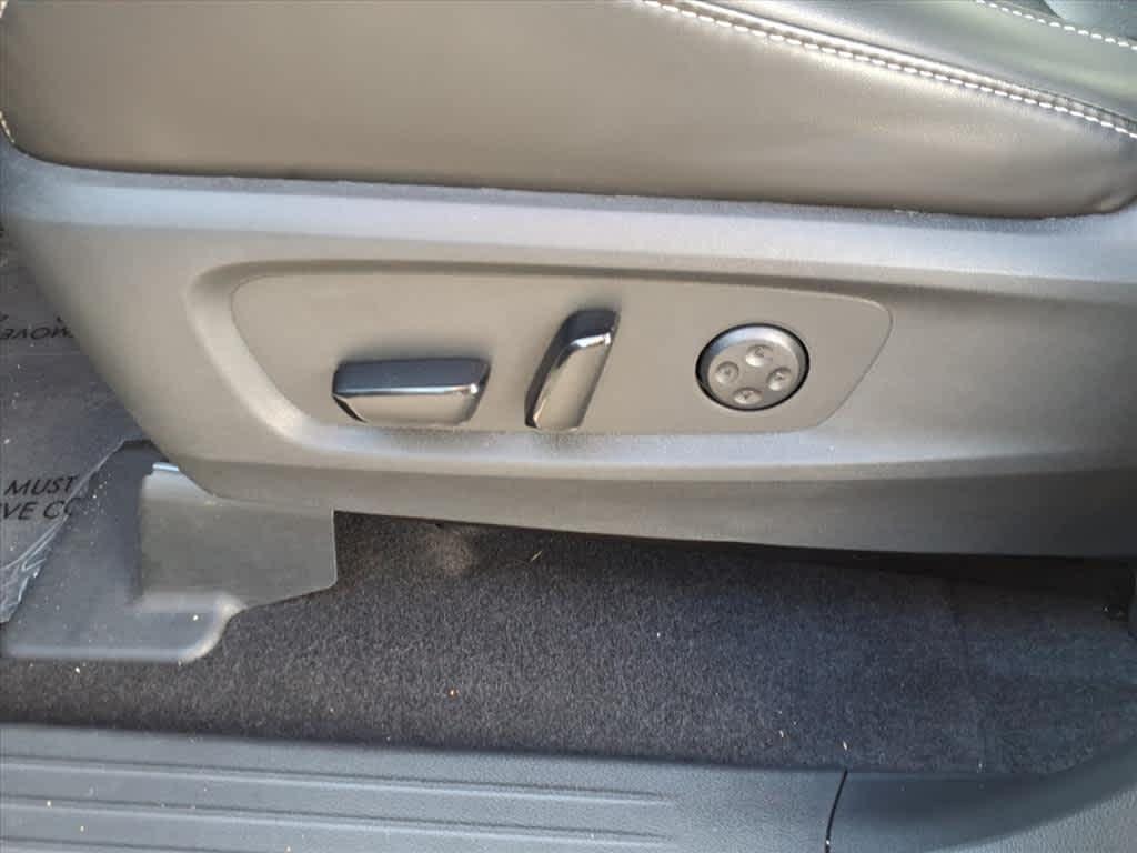 used 2025 INFINITI QX60 car, priced at $50,995