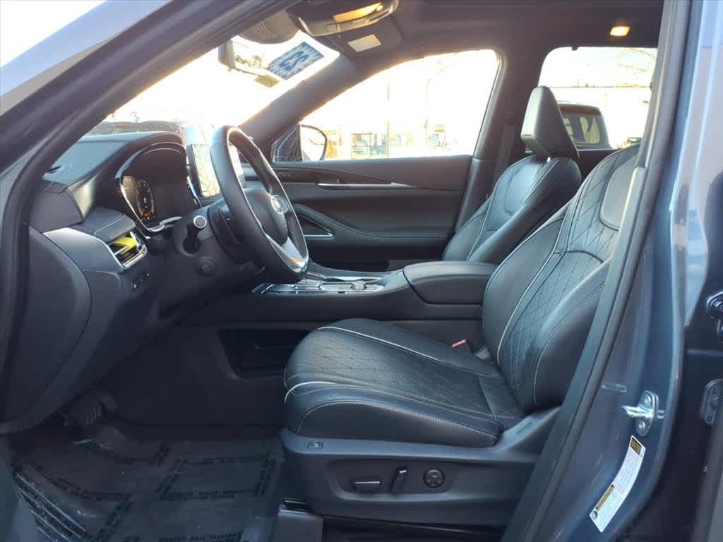 used 2023 INFINITI QX60 car, priced at $46,877