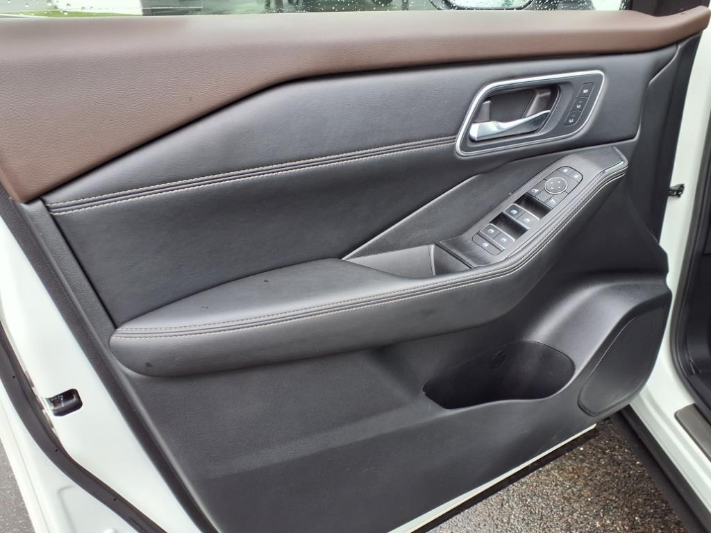 used 2022 Nissan Rogue car, priced at $29,748