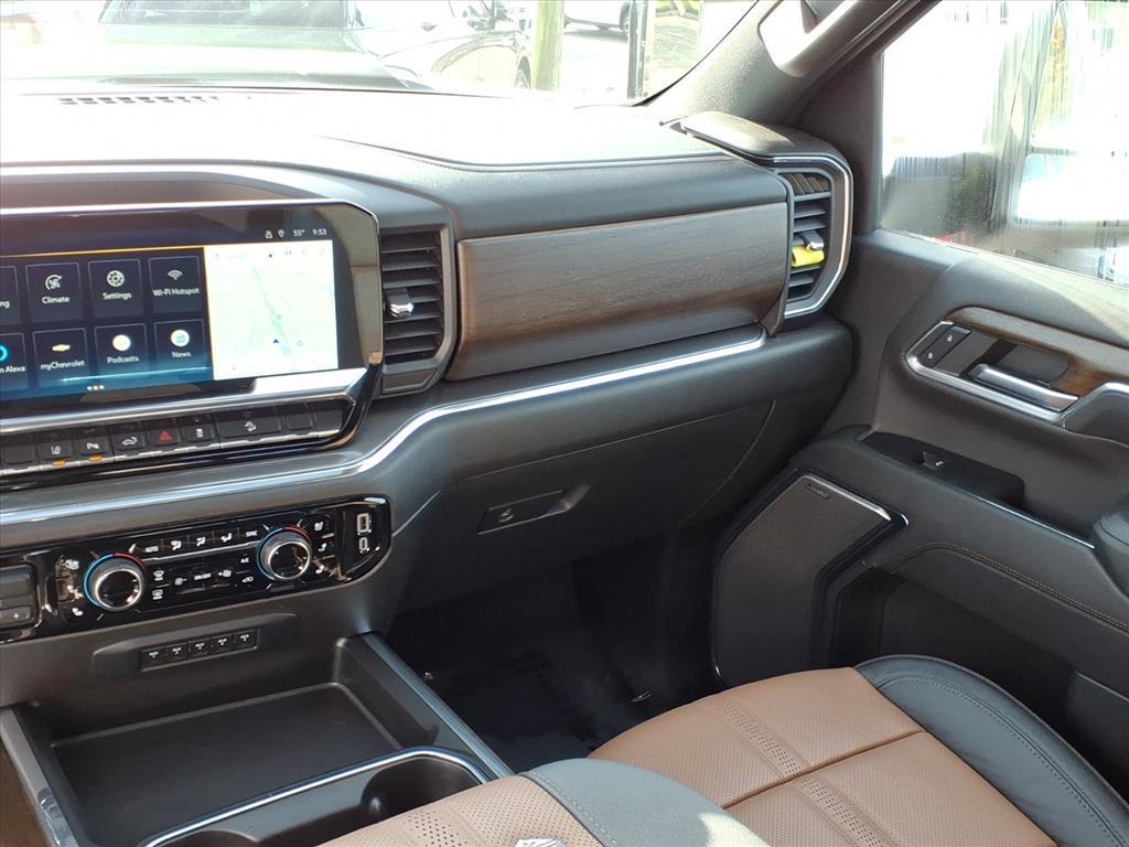 used 2024 Chevrolet Silverado 2500 car, priced at $61,987