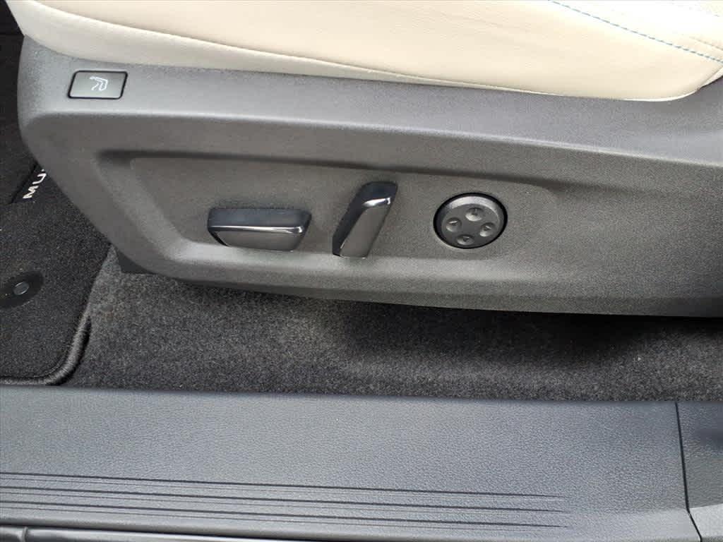 used 2025 Nissan Murano car, priced at $40,998