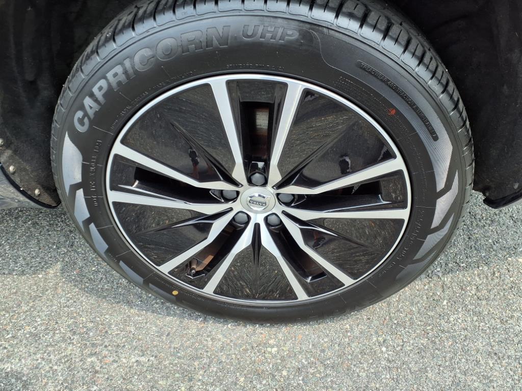 used 2020 Volvo XC90 car, priced at $27,594