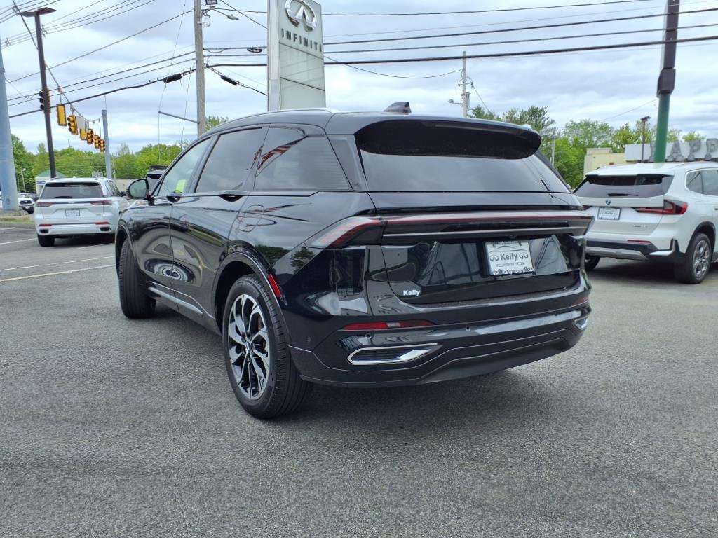 used 2024 Lincoln Nautilus car, priced at $52,987