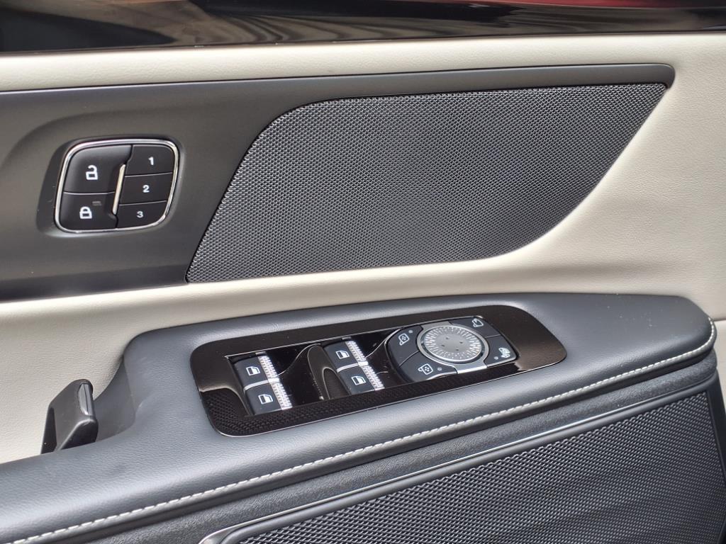 used 2024 Lincoln Nautilus car, priced at $52,987