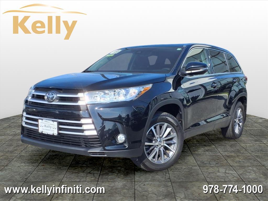 used 2019 Toyota Highlander car, priced at $26,698