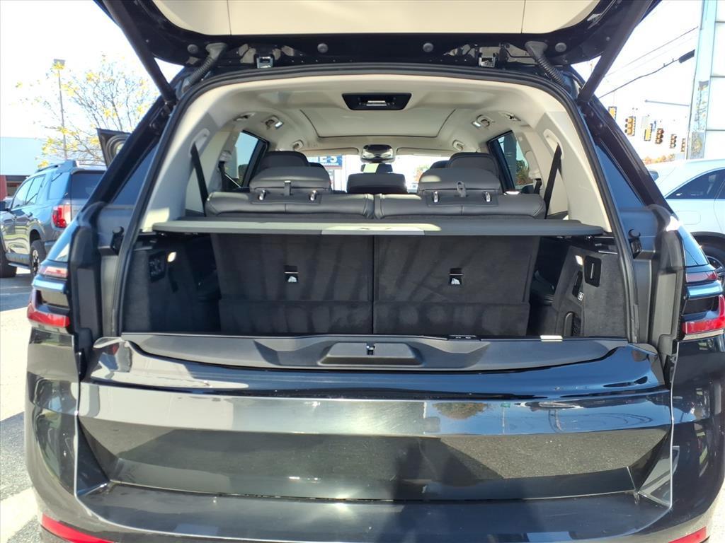 used 2025 BMW X7 car, priced at $60,688