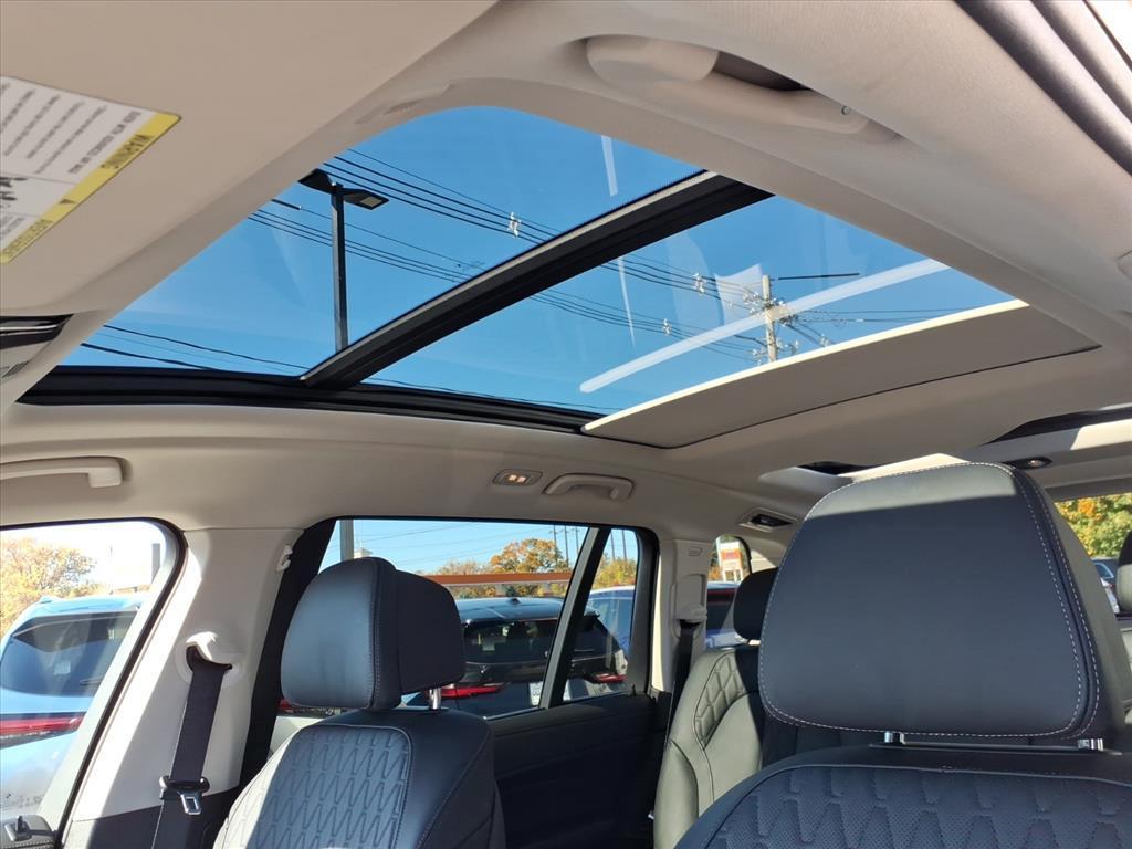 used 2025 BMW X7 car, priced at $60,688