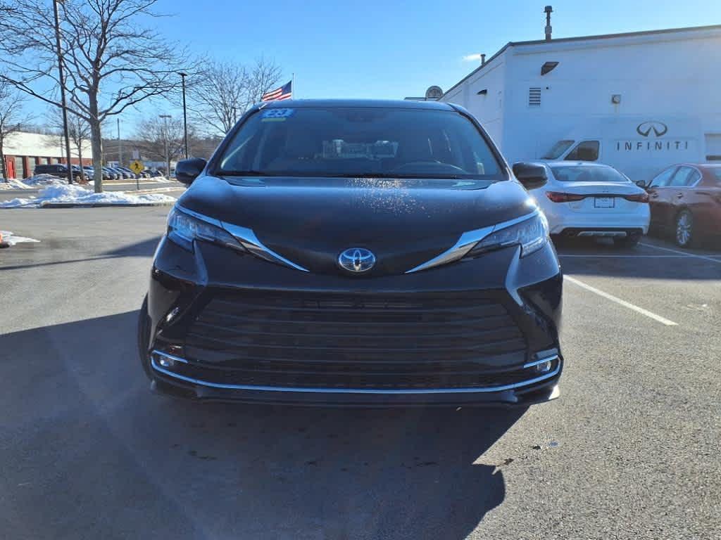 used 2023 Toyota Sienna car, priced at $40,544