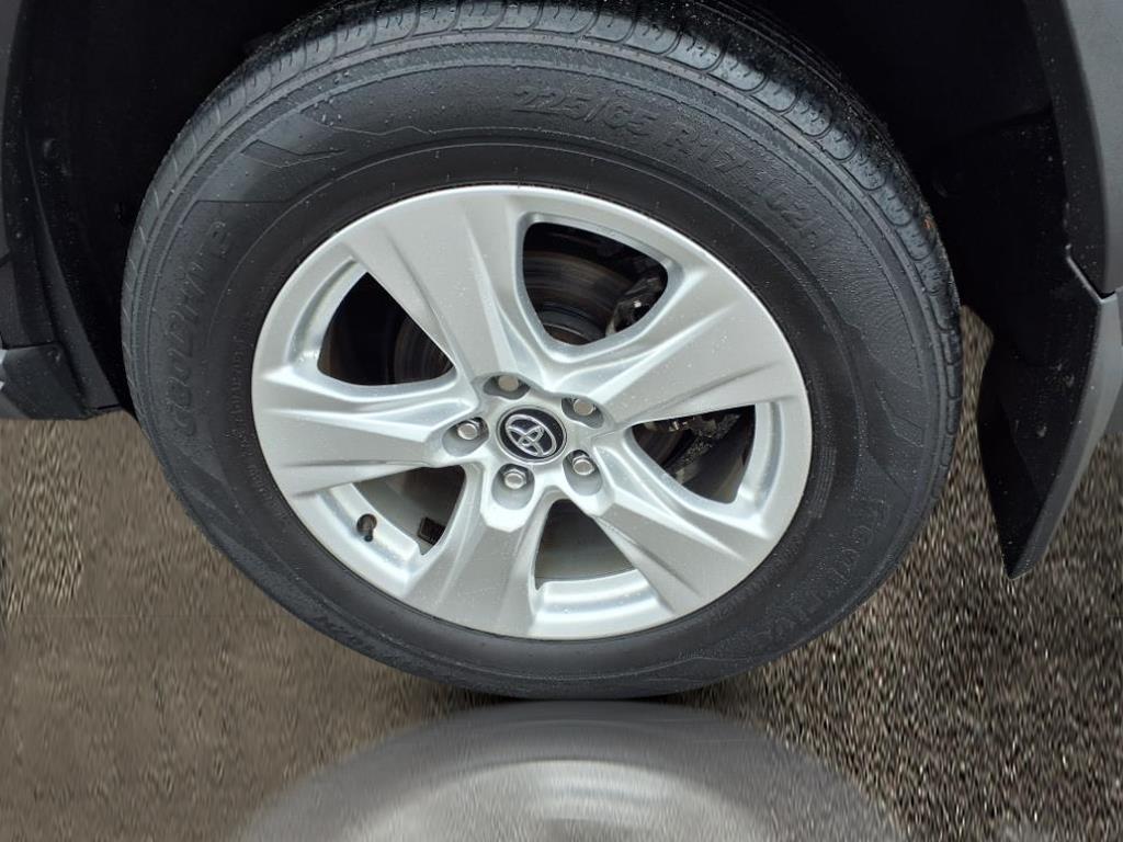 used 2020 Toyota RAV4 car, priced at $22,998