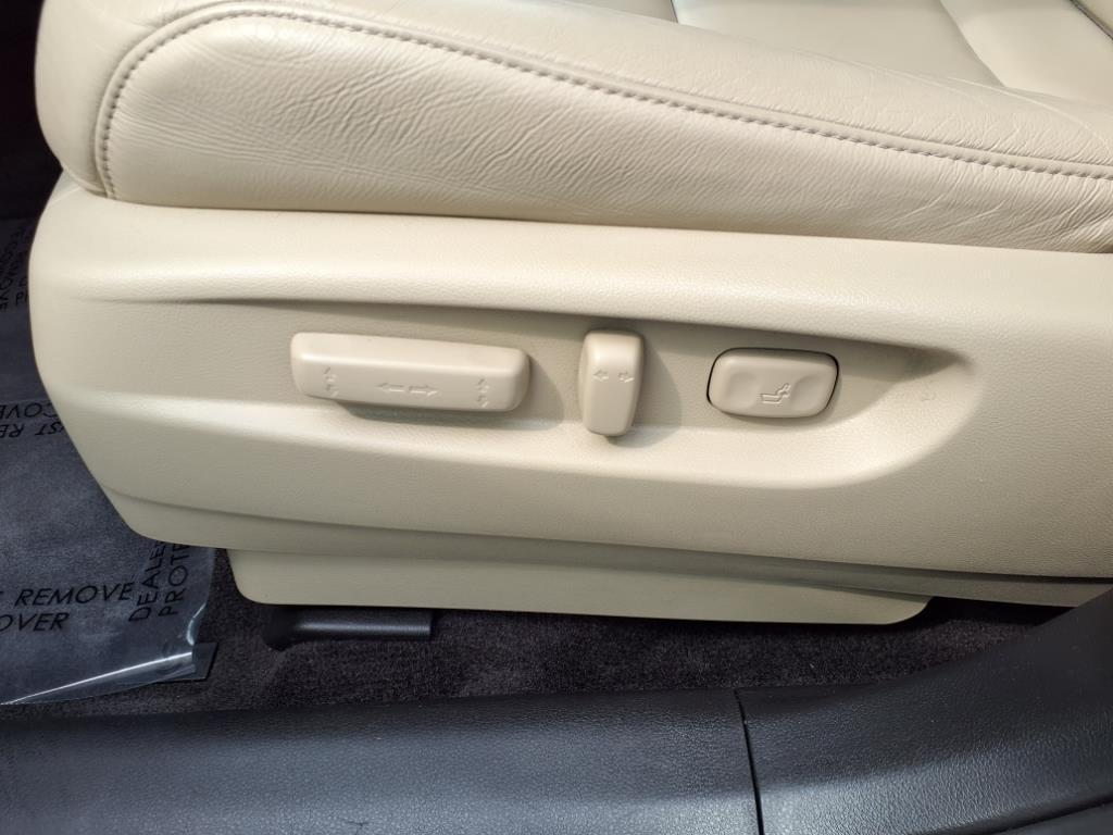 used 2018 Acura MDX car, priced at $21,998