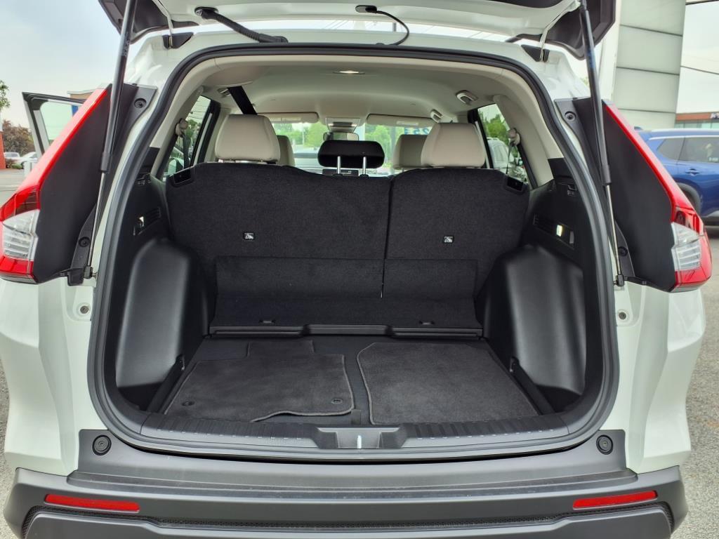 used 2025 Honda CR-V car, priced at $31,790