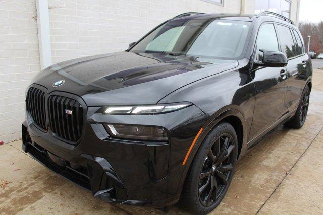 new 2025 BMW X7 car, priced at $124,170