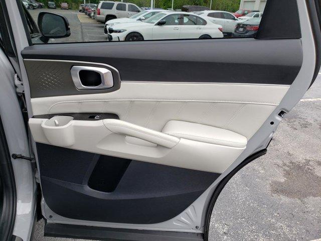 used 2023 Kia Sorento car, priced at $33,448