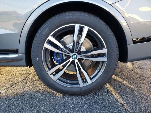 new 2026 BMW X7 car, priced at $97,175