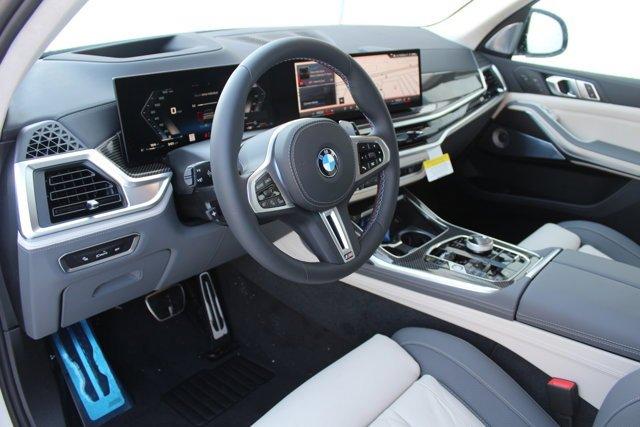 new 2025 BMW X7 car, priced at $133,595