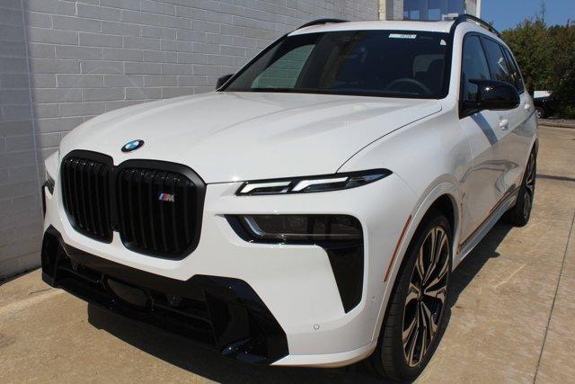 new 2025 BMW X7 car, priced at $125,395