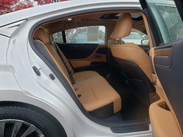 used 2024 Lexus ES 350 car, priced at $44,999