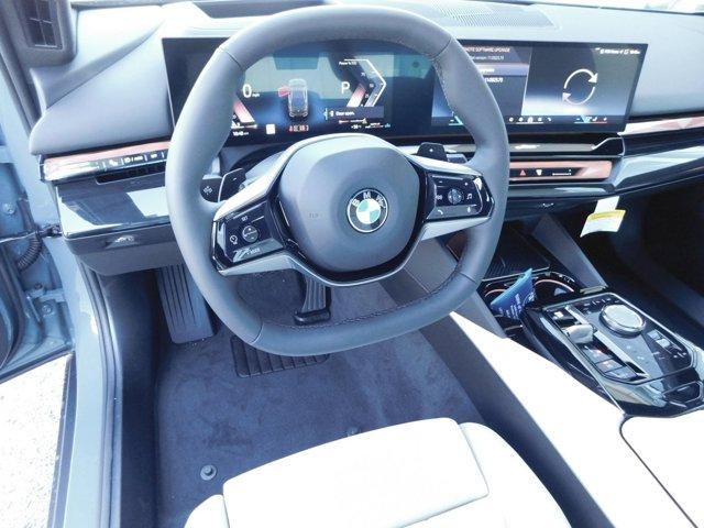 new 2024 BMW 540 car, priced at $71,275