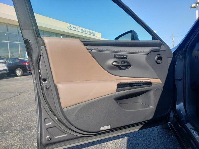 used 2024 Lexus ES 350 car, priced at $39,772