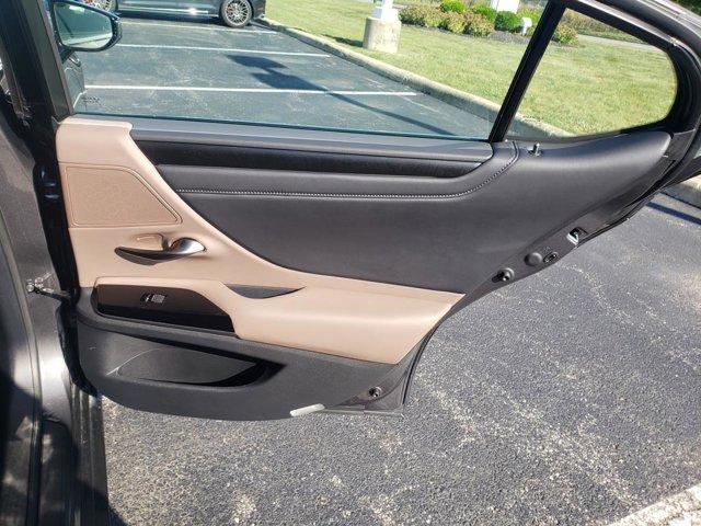 used 2024 Lexus ES 350 car, priced at $39,772